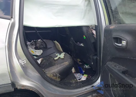 2021 Jeep Compass Latitude z USA, uszkodzony, nr VIN 3C4NJDBB0MT565754